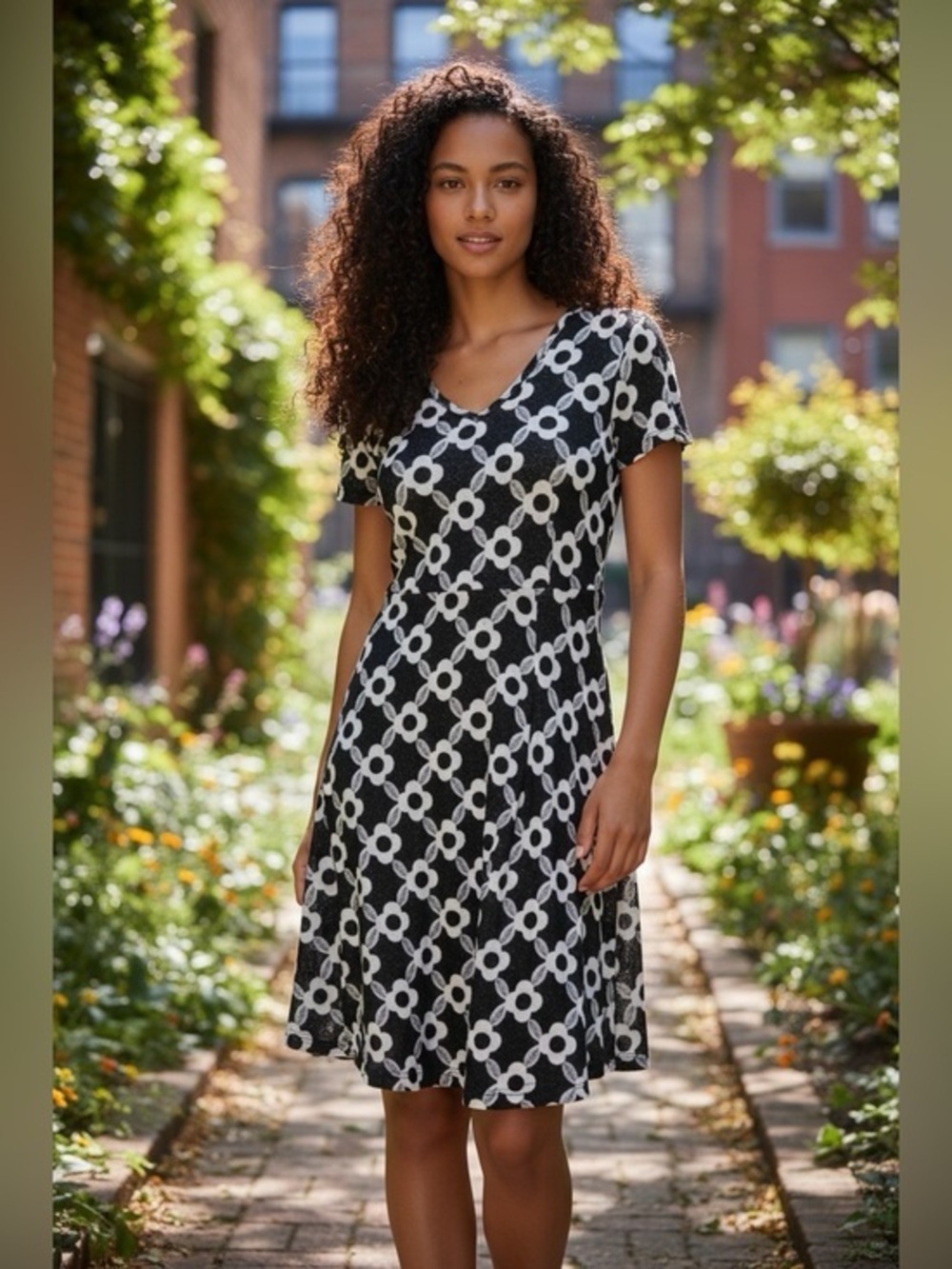 🫶🏻 GK Sparking Floral Dress with Rhinestone Buttons